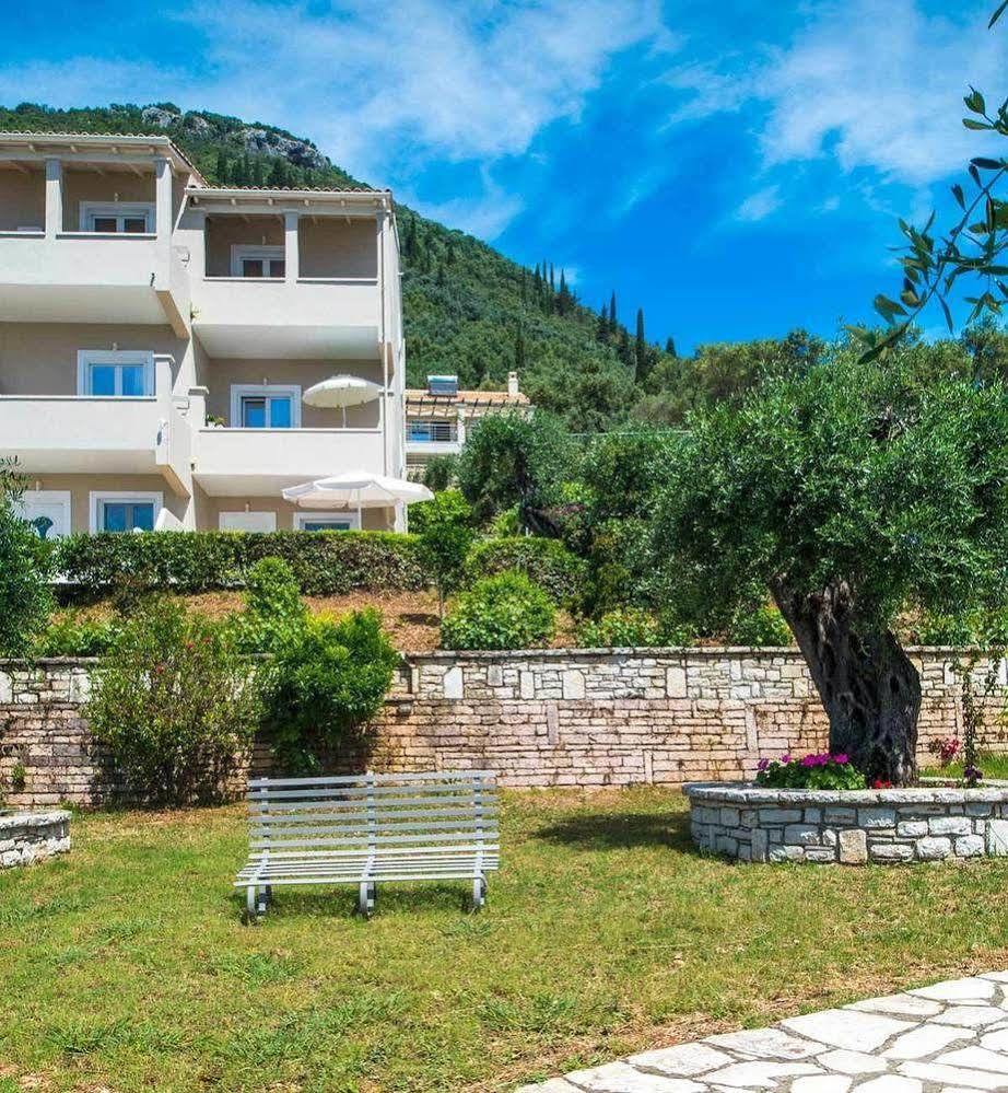 Krouzeri Beach Apartments Katavolos ภายนอก รูปภาพ