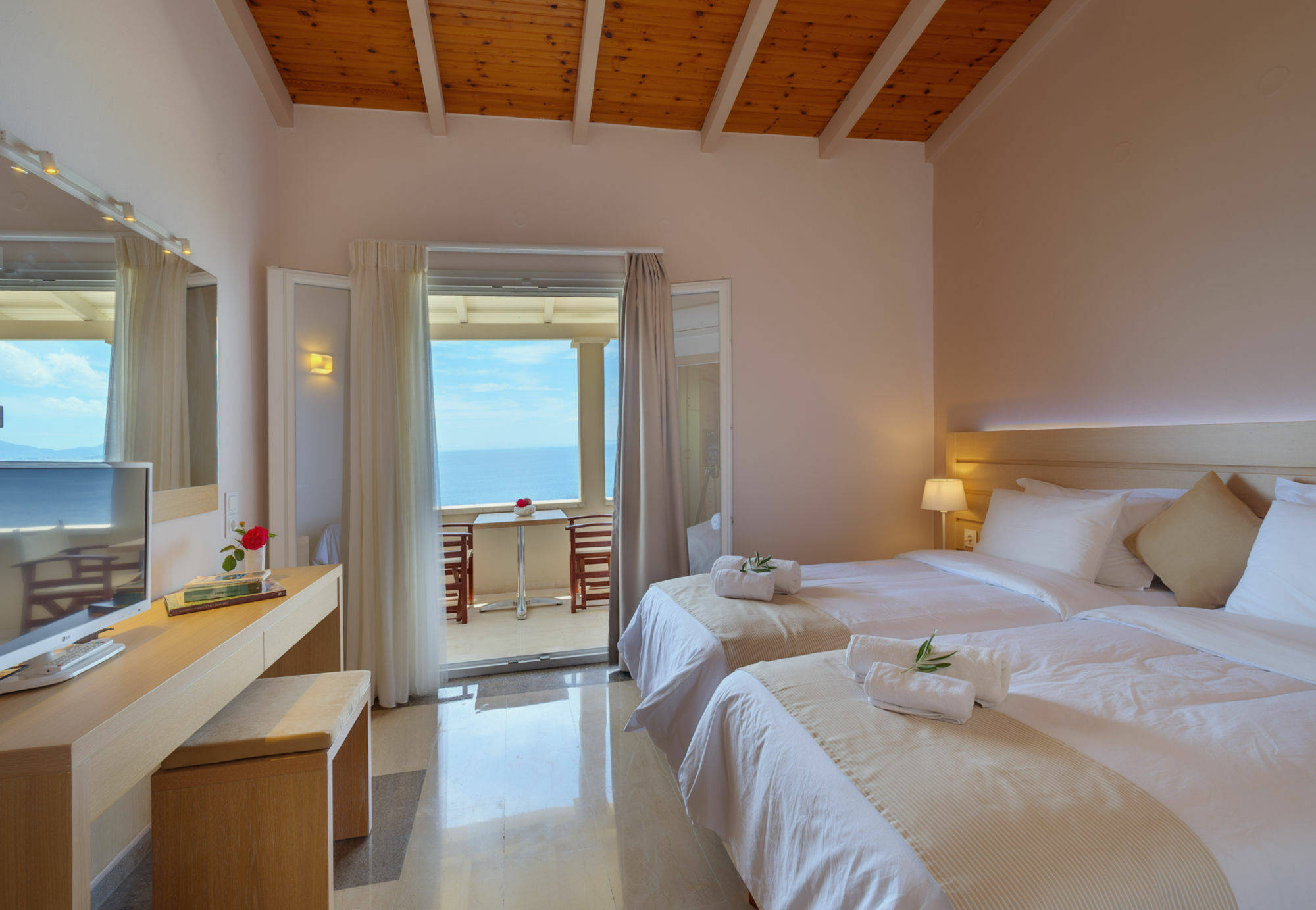 Krouzeri Beach Apartments Katavolos ภายนอก รูปภาพ